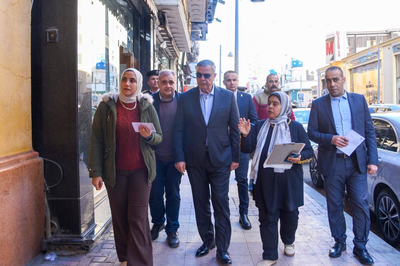 جولة ميدانية لمحافظ الإسكندرية بشارع سعد زغلول بمحطة الرمل