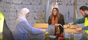 نهال عنبر ورانيا فريد شوقي وندى بسيوني يساهمون في توصيل كراتين رمضان من مؤسسة المصري للتنمية بجميع المحافظات 3 نهال عنبر ورانيا فريد شوقي وندى بسيوني يساهمون في توصيل كراتين رمضان من مؤسسة المصري للتنمية بجميع المحافظات