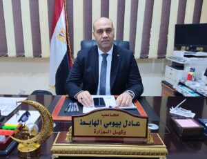 ضبط 2200 كجم سمن نباتي معبأء بصفايح مجهول المصدر بحملات تموينية بكفر الشيخ 4 المحاسب عادل الهابط وكيل وزارة التموين بكفر الشيخ