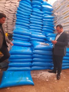 ضبط 5 طن كيماوي من سماد اليوريا و6 طن ملح مجهول المصدر بكفر الشيخ 3 ضبط 5 طن كيماوي من سماد اليوريا و6 طن ملح مجهول المصدر بكفر الشيخ